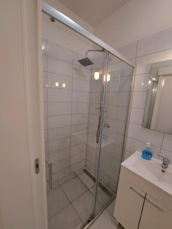 Studio Apartments Ana & Mia Vis Extérieur photo